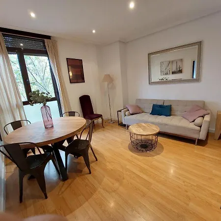 Apartament Glorieta Puerta De Toledo Madrid Exterior photo